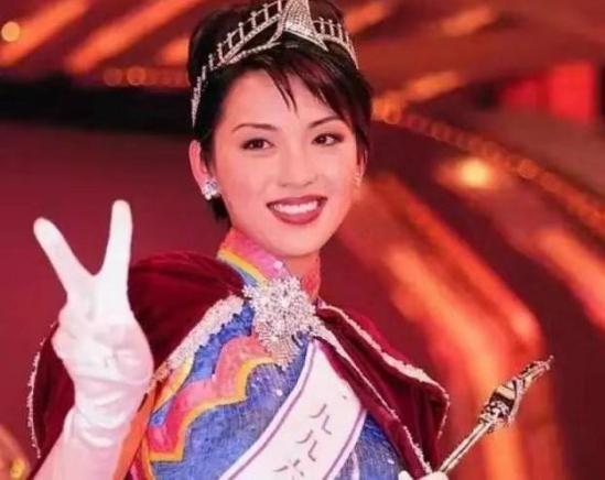 再看13位亚洲小姐：拍三级，揭丑闻，争名夺利犹如宫斗计