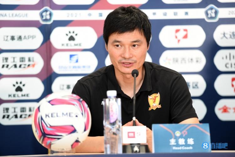 盘点足坛虎将代表（足坛里的虎虎生风：盘点足坛虎将代表，哪一代才是真正“王中王”）