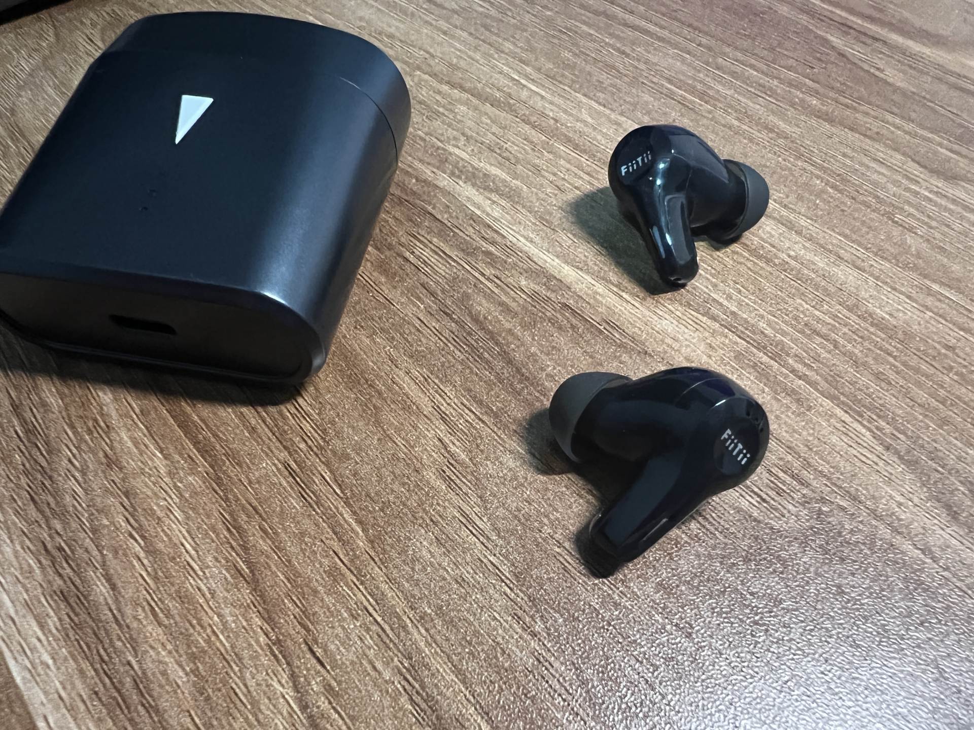 超值268元！动圈+动铁的降噪耳机FiiTii 魔浪 HifiAir