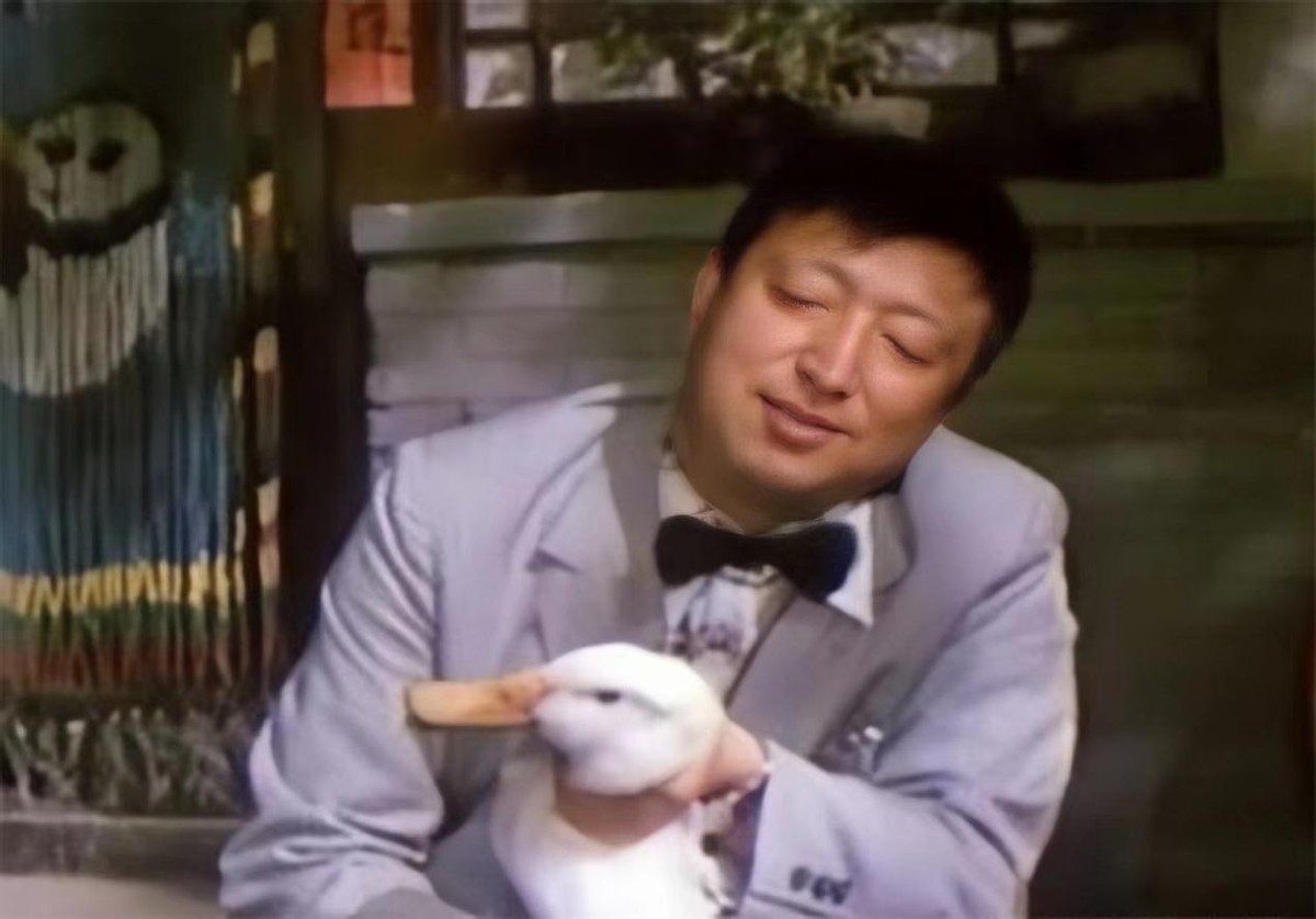 演员陈裕德:演"懒汉"出名,56岁患癌去世,好友凑钱帮其下葬