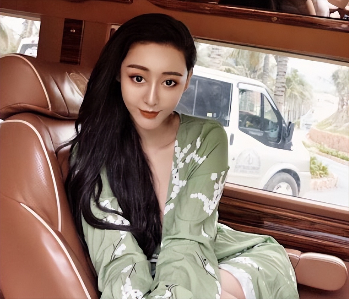 何承熹:花800万整容成范冰冰,嫁给主刀医生后,她过得幸福吗?