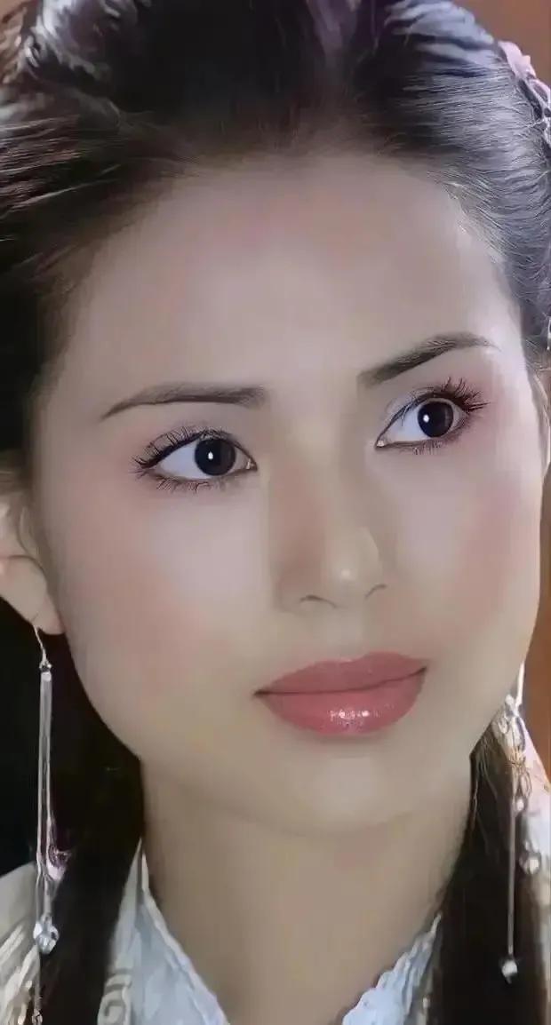 李若彤最美“小龙女”