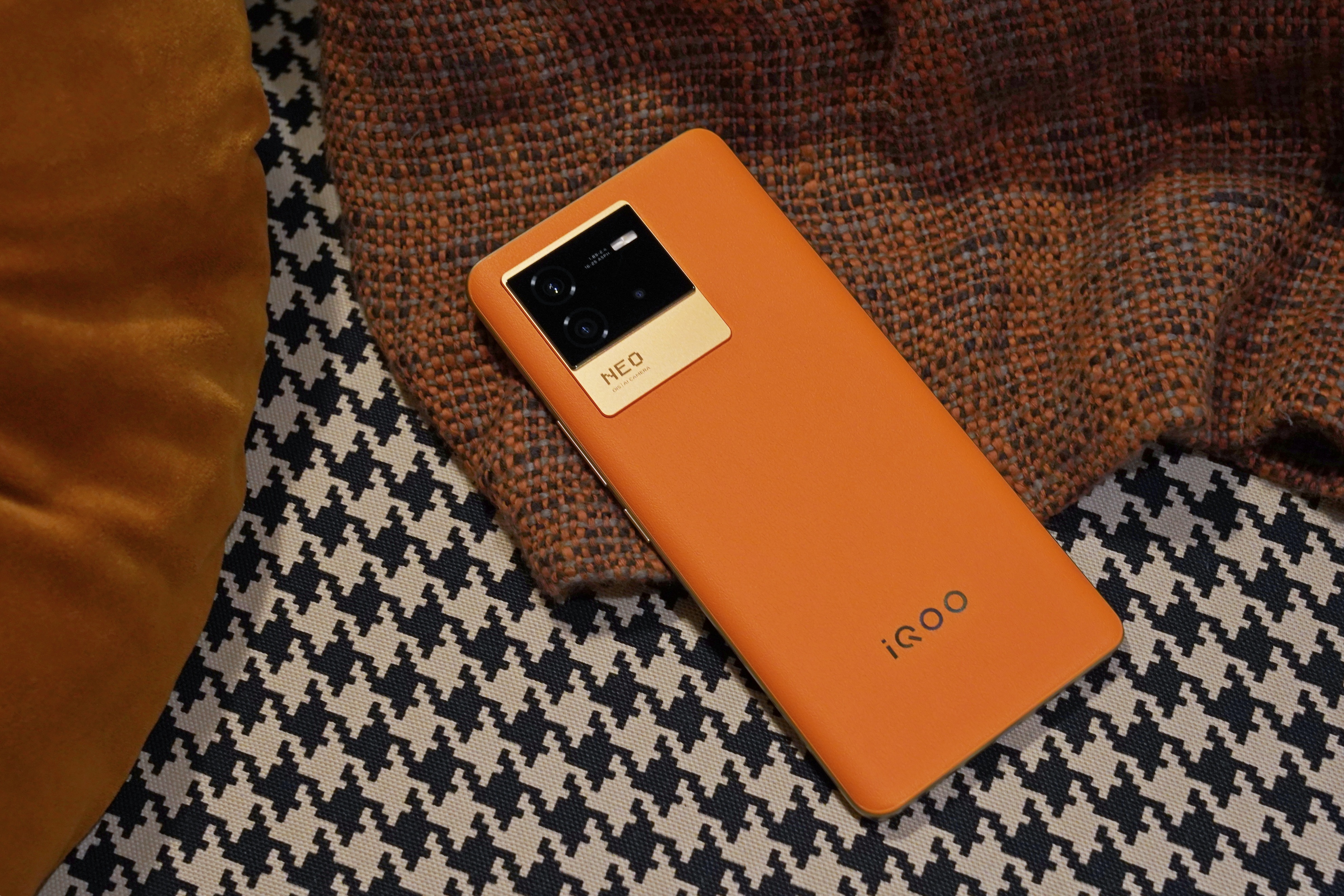 使用iQOO Neo6玩游戏之后，我的购买建议是