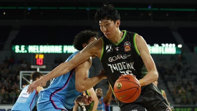 凤凰89-65大胜破坏者(今天！周琦迎来NBL常规赛第二场，大魔王渐入佳境或率队20分大胜)