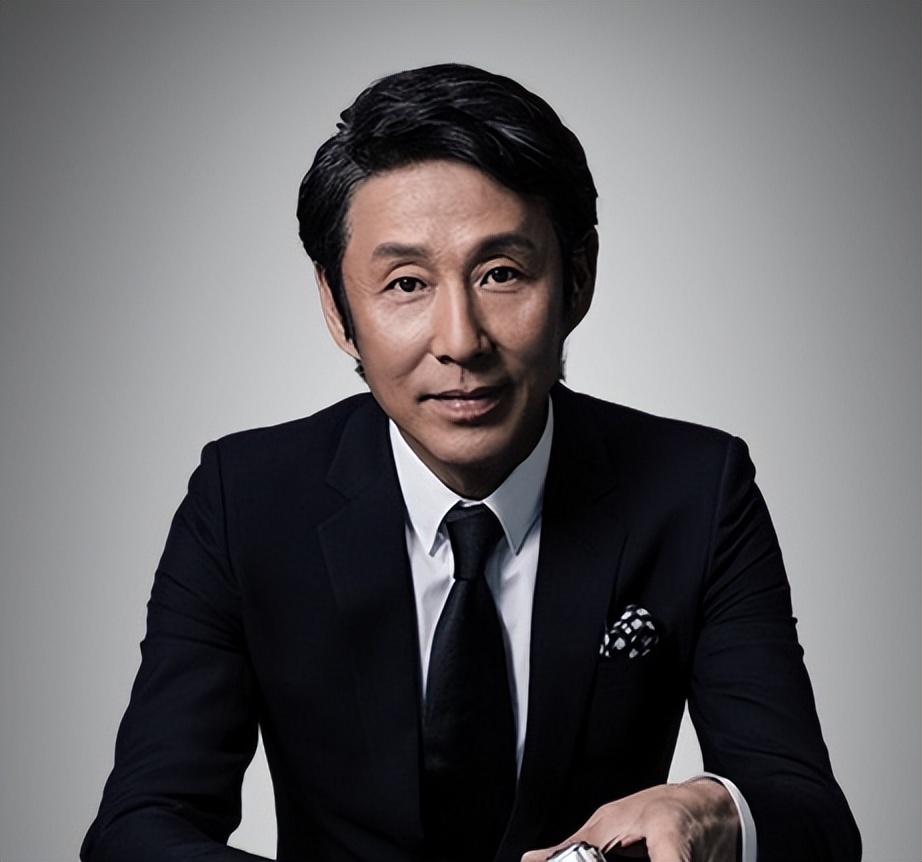 陈道明:娶央视主持人恩爱41年,和妻子互相成就,女儿是他的骄傲