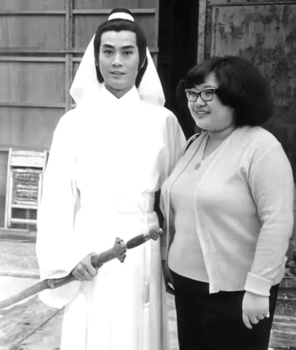 沈殿霞女儿郑欣宜：即将继承八千万遗产，妈妈的良苦用心令人泪目