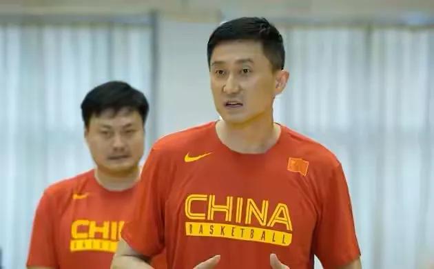 王菲在哪個cba球隊做主教練（CBA最新消息：王非出山執教，杜鋒迎來得力助手，喬爾杰維奇惹爭議）