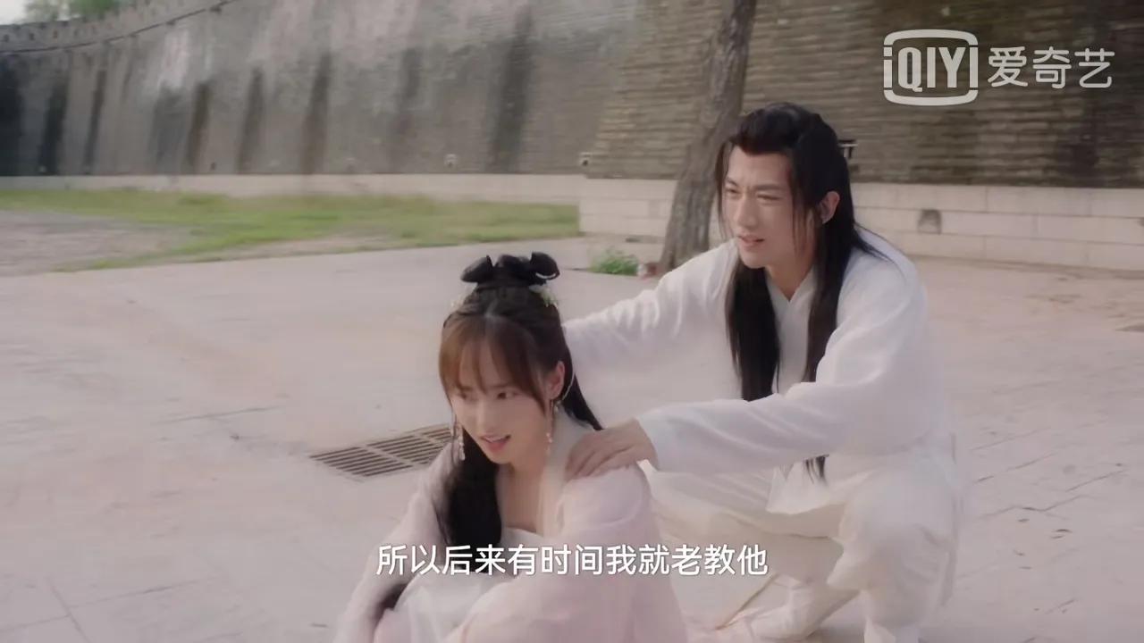 假日暖洋洋在线观看影视大全(假日暖洋洋2：张嘉倪杨玏张天阳三人之间的三角恋最精彩)