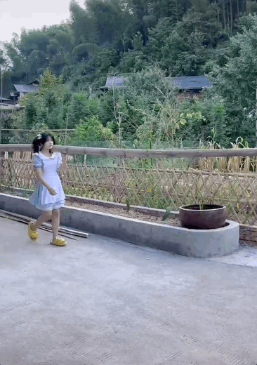 娜拉走后怎樣（19歲當媽，該罵的不是她）
