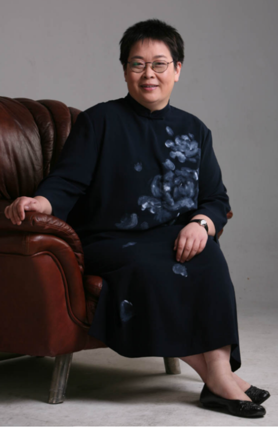 至今还单身的8位央视女主持人，情史个个简单，最大57岁最小29岁