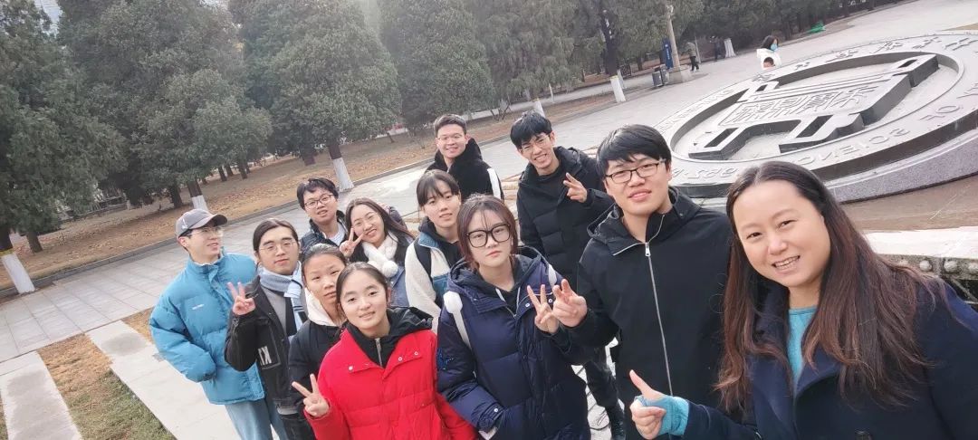 谢谢你们，亲爱的导师们！