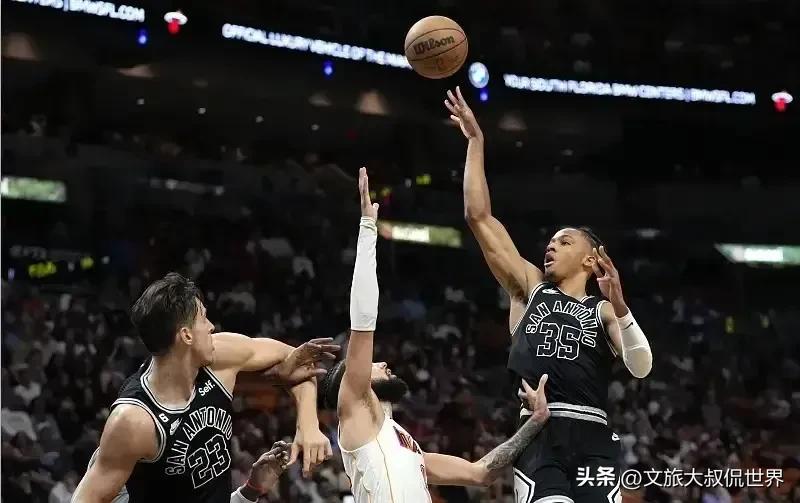 熱火vs馬刺（約翰遜21+6+2，蘭福德19+6，瓦塞爾18+4+2，馬刺115：111力克熱火）