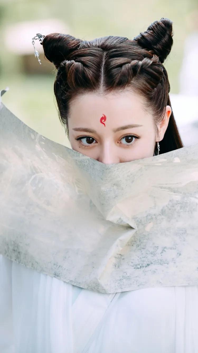 精美图集｜迪丽热巴美图
