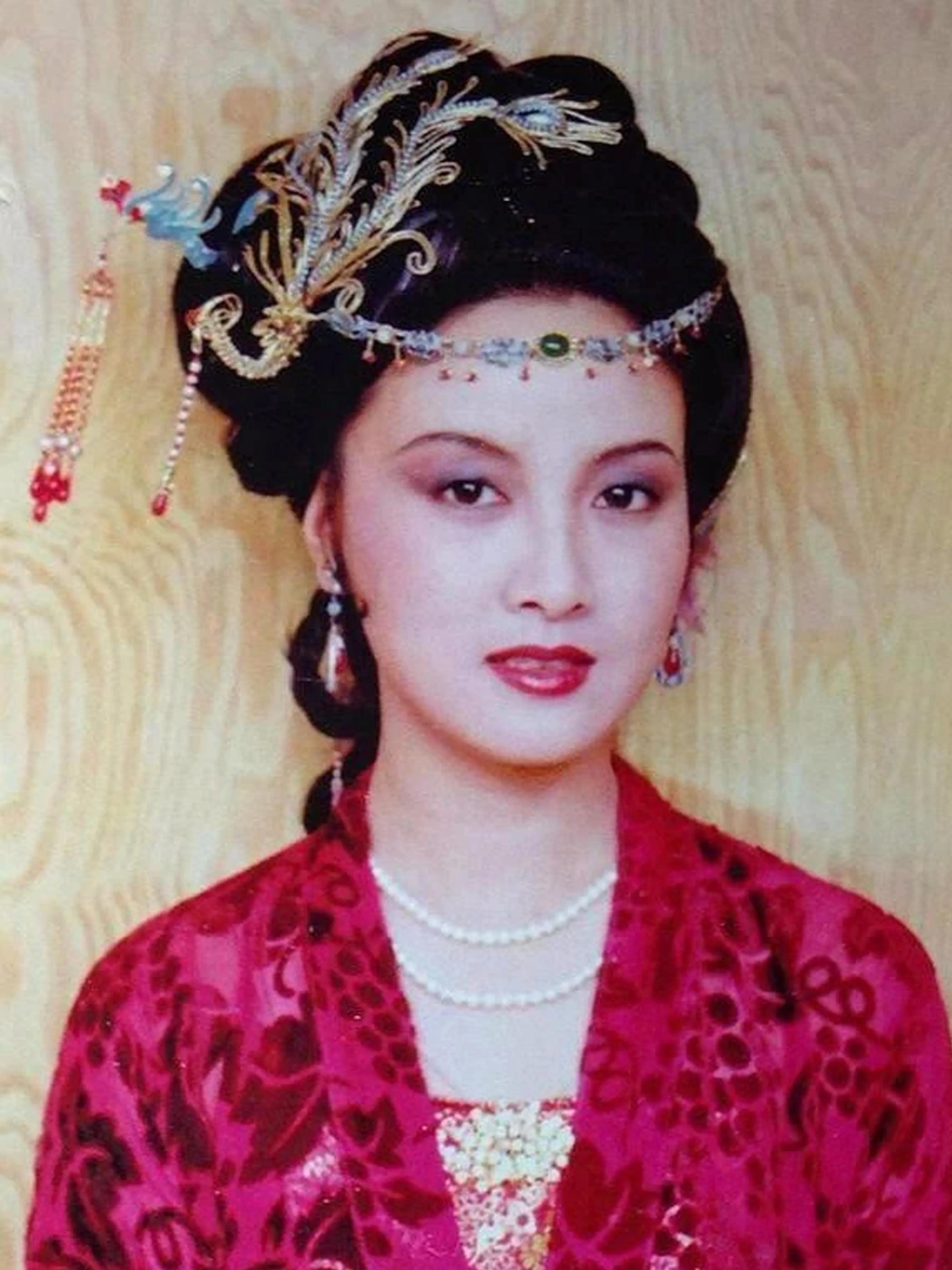 谁才是87版《红楼梦》剧组中最漂亮的女演员?