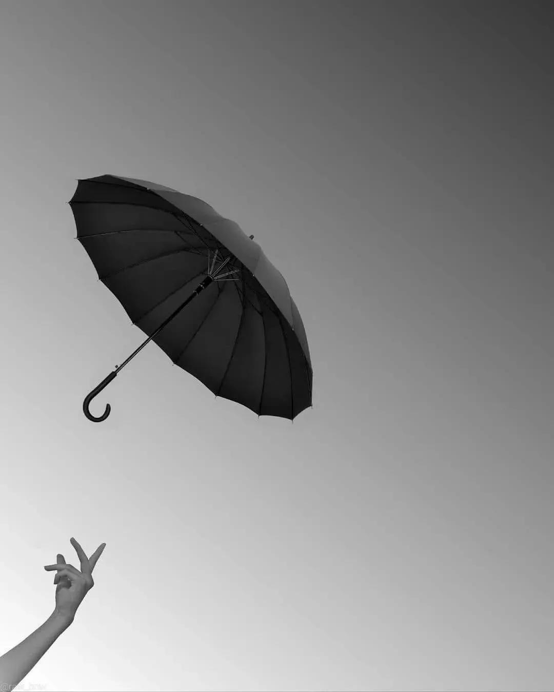 黑白很丧很绝望的图片(忧郁的黑白,伤感的诗篇)