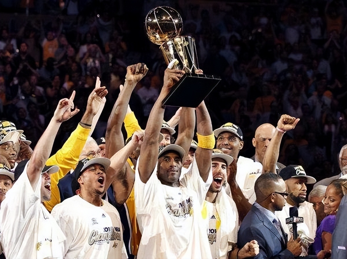 绝对经典！2010年NBA总决赛，湖人抢七成功，科比拿下生涯第五冠