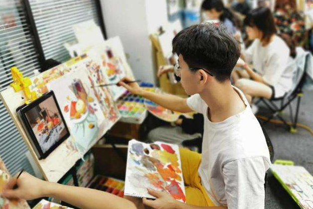 江苏省美术统考低分试卷曝光，网友看完无力吐槽：都是灵魂画手