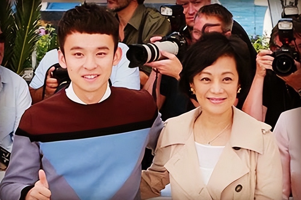 星二代泛滥、关系户扎堆、富二代遍地，娱乐圈已成为“世袭制”?