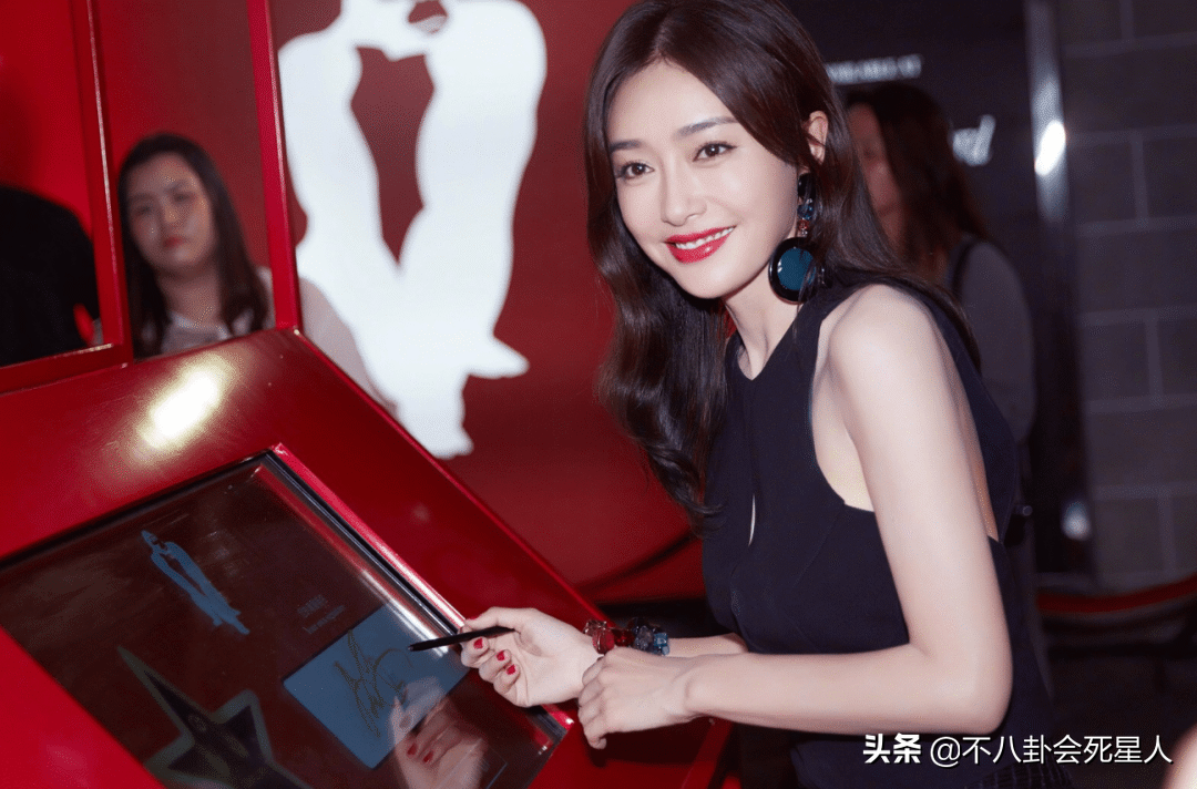 长相不算一眼惊艳，但却格外耐看，这7位女星戳中了大家的审美