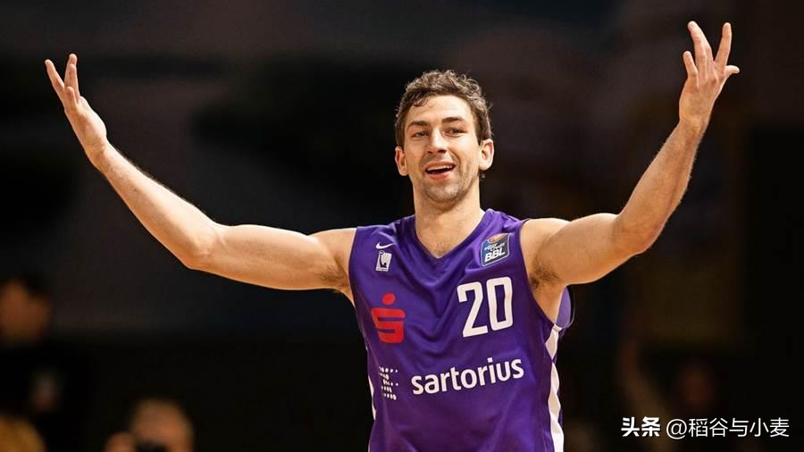 传奇控卫小说（同姓却不同命？名宿之子如今越混越糟糕了？）-趣拿体育