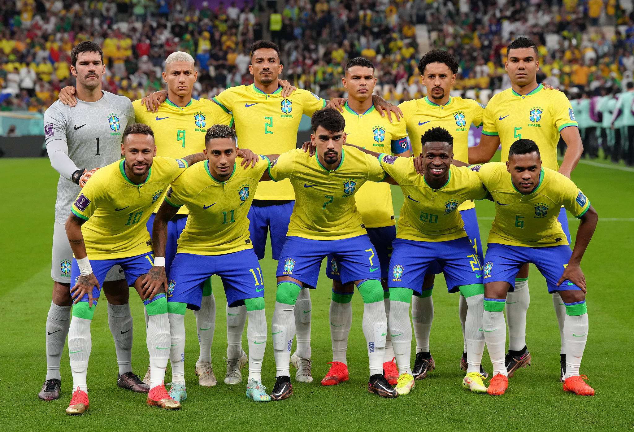巴西足球联赛(巴西：虽是五星荣耀，却20年来5次折戟沉沙的足球王国)