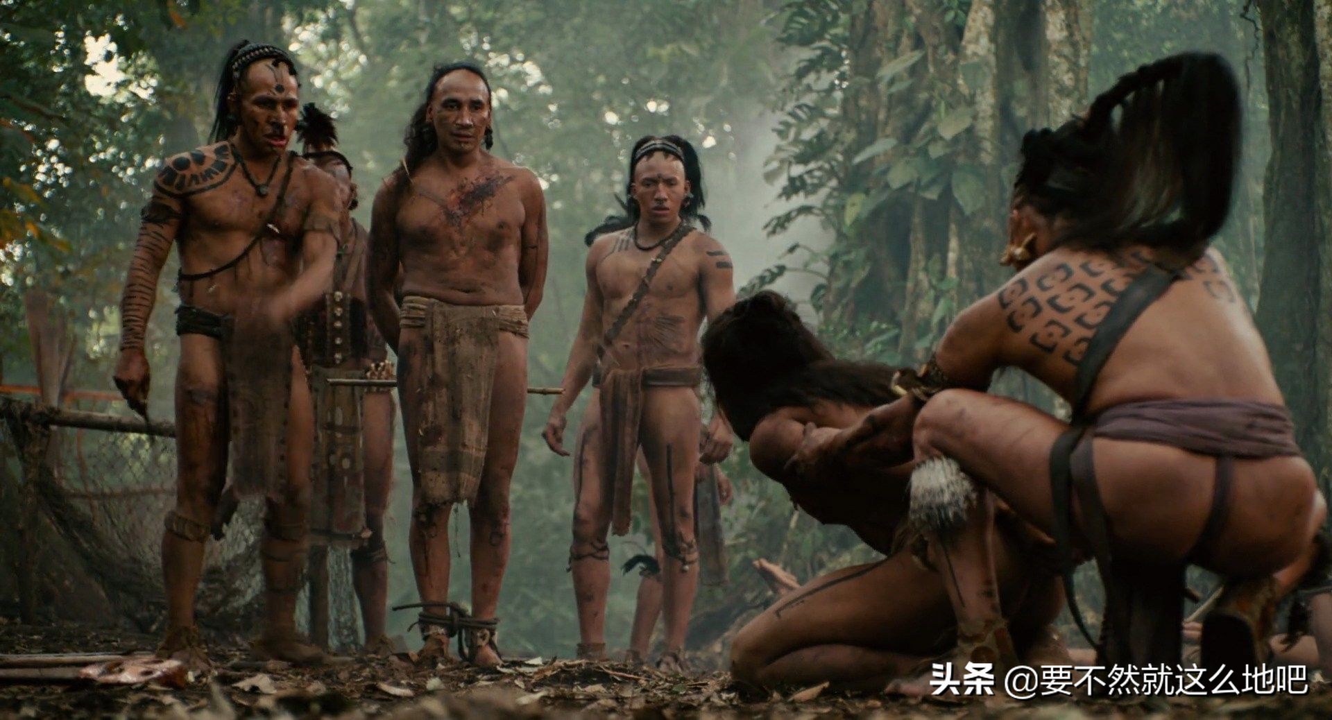 《启示》：梅尔·吉普森写实暴力电影，鲜血淋淋的玛雅文明史