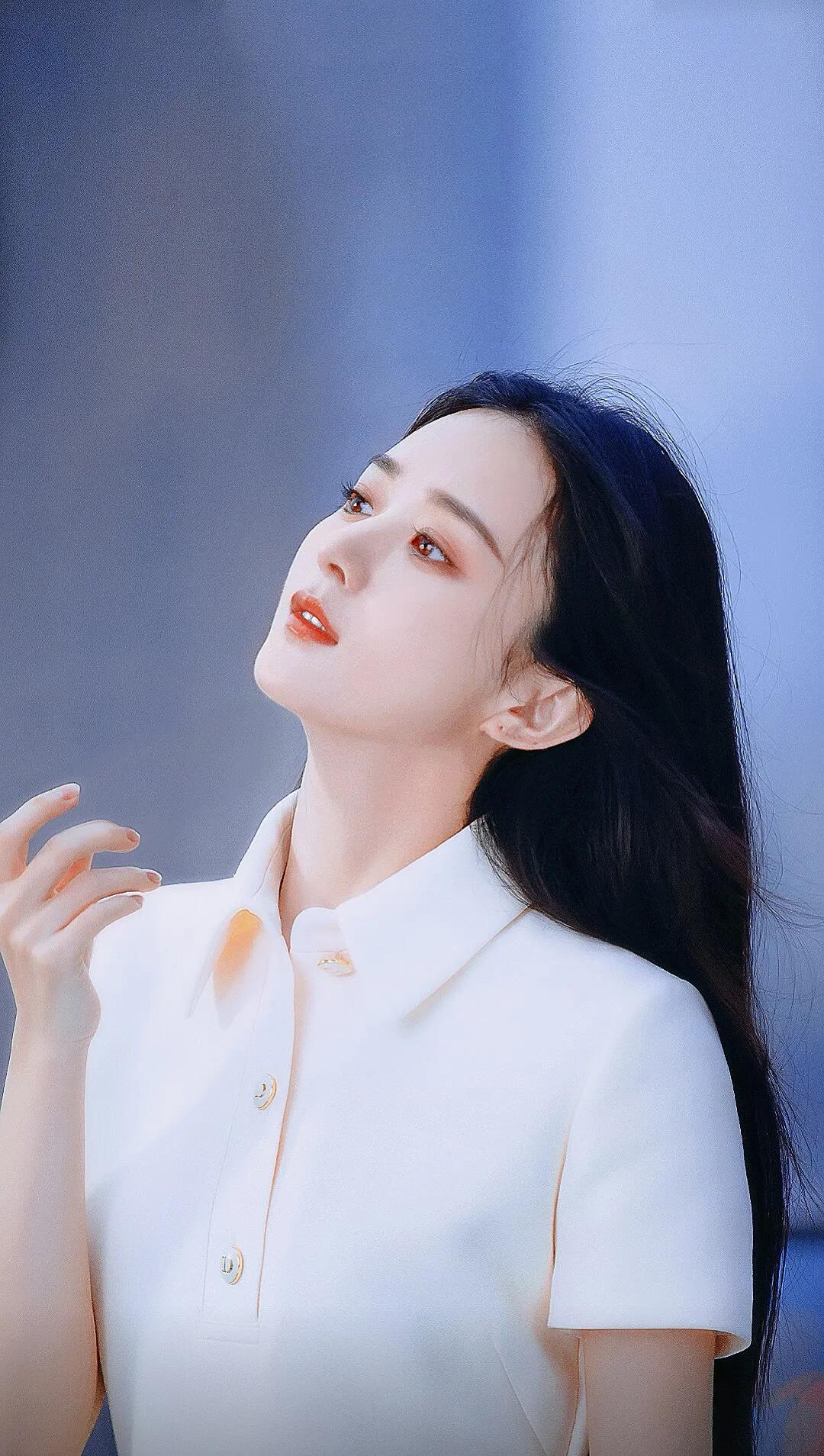 赵丽颖竖屏壁纸：颖火虫们，赵丽颖值得你一直爱吗？