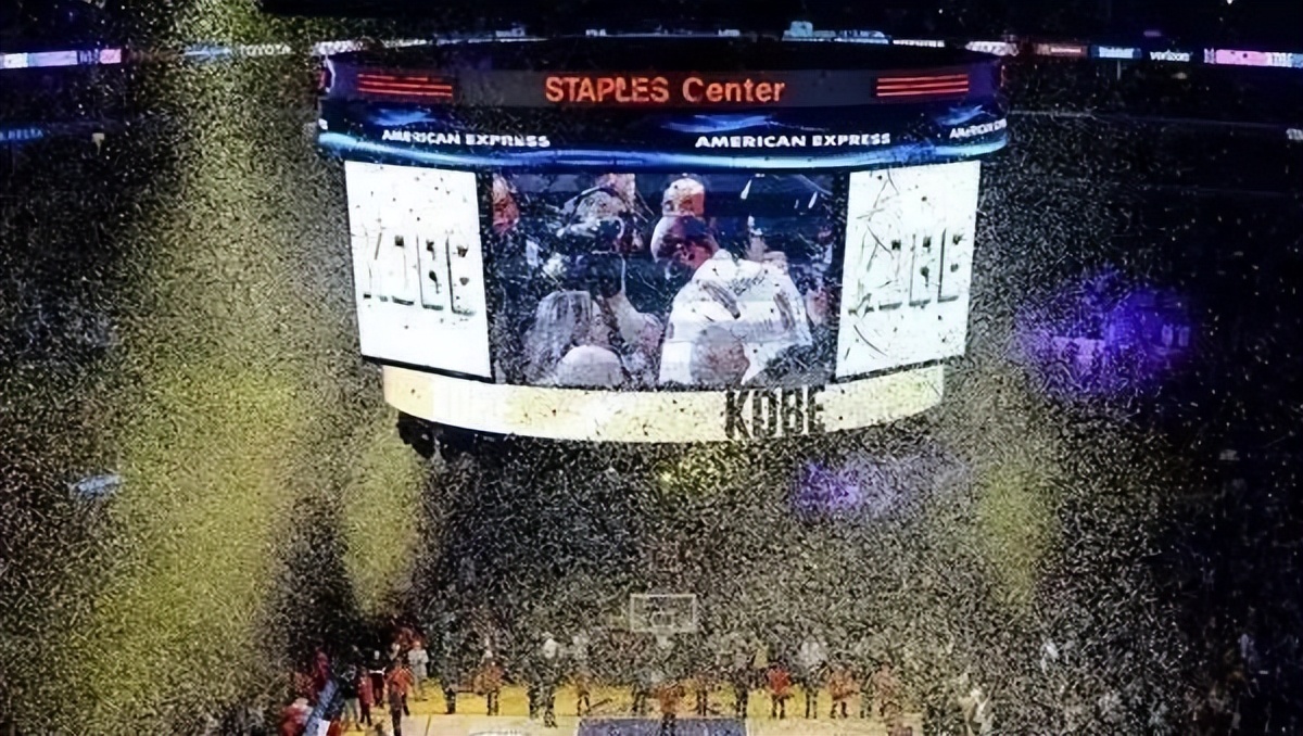 科比退役比赛回放（科比退役六周年，他和那场60分的表演，你还记得吗？）