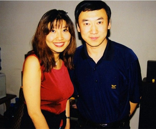 10位"浪姐"背后的老公,有人嫁活佛有人嫁老板,一个比一个幸福