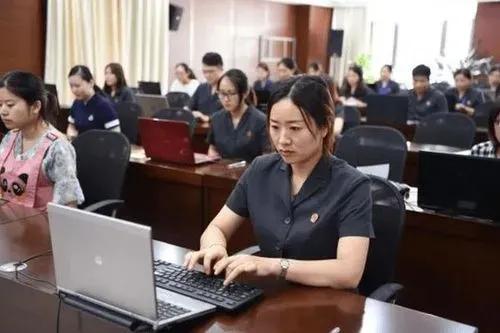 事业编跟行政编一样吗，事业单位考试科目有哪些？