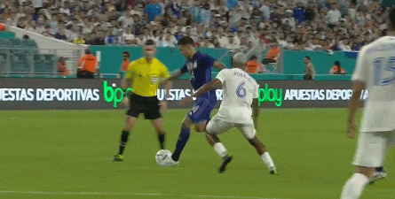 梅西起孖劲风骚（梅西双响1策动！1镜头最风骚，非上帝视野妙传，也非艺术吊门）