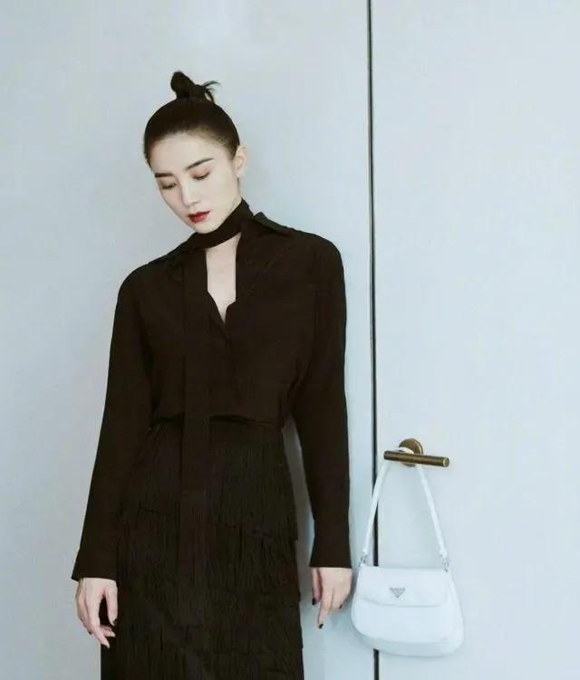 宋佳的最新靓照，张张都好看