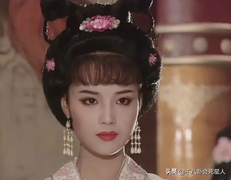 长相不算一眼惊艳，但却格外耐看，这7位女星戳中了大家的审美