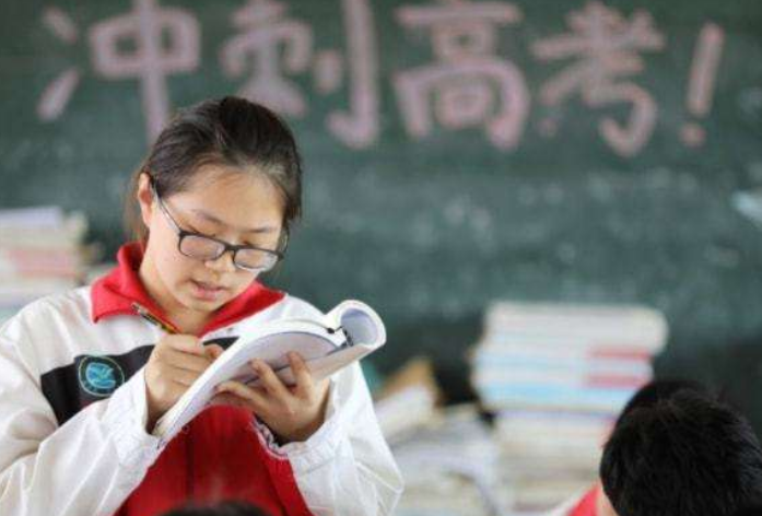 高考制度面临新调整，或将取消一二三本之分，2022高考生左右为难