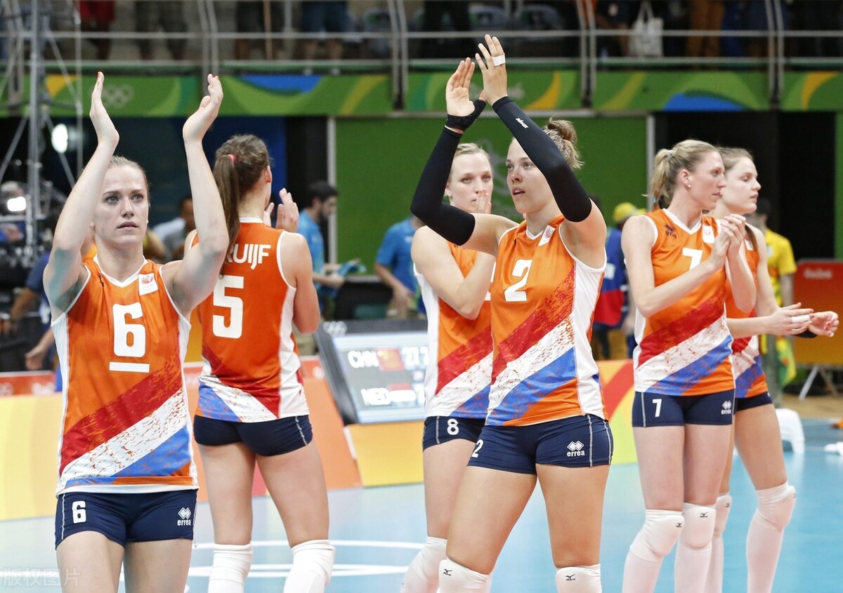 中国女排世锦赛8强难度陡增！荷兰迎强援，斯洛特耶斯现场助阵