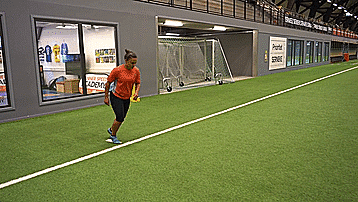 足球怎么踢得远且快（这三个错误使你跑得更慢）