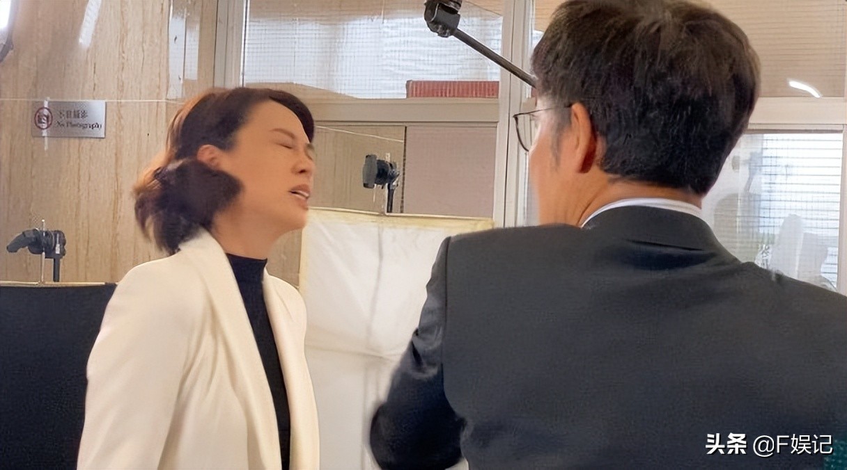 TVB三届视帝郭晋安连掴陈炜的脸4次 第一次意外失手感内疚