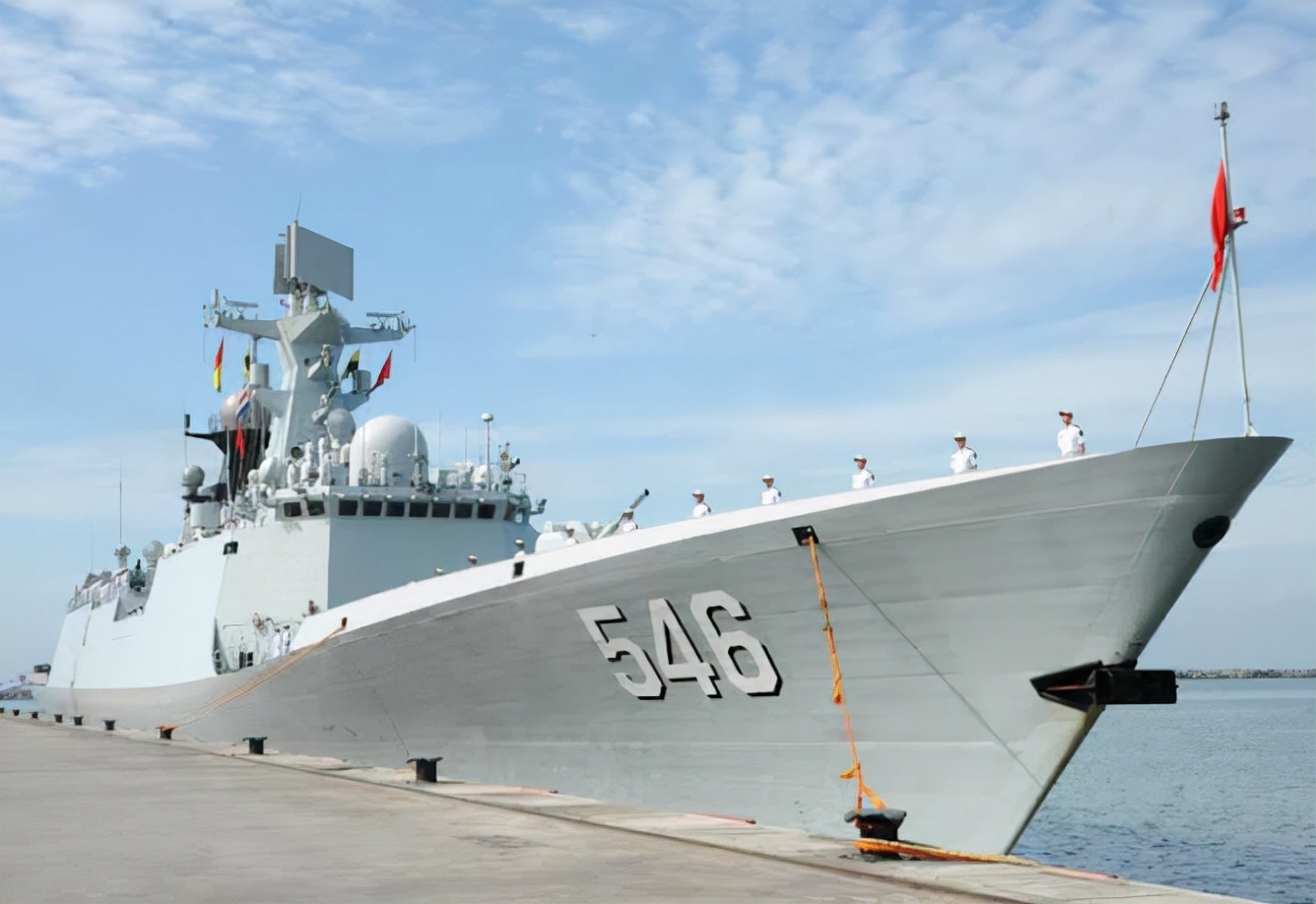 中俄主力护卫舰横向对比,俄22350火力强大,中国054a更注重平衡
