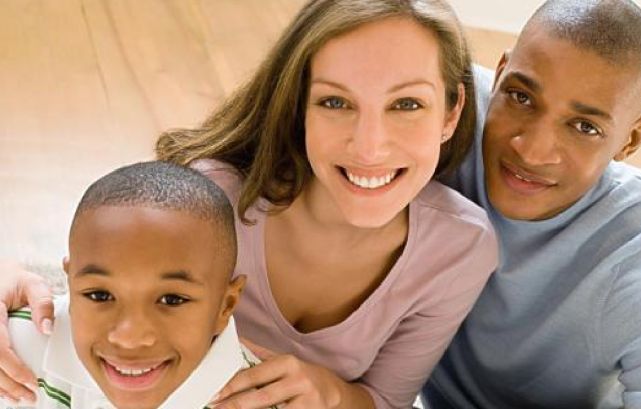 怀念没有PS年代高颜值老照片（爸妈高颜值啥体验？没有PS的时代，爸妈用旧照惊艳时光，引来围观）