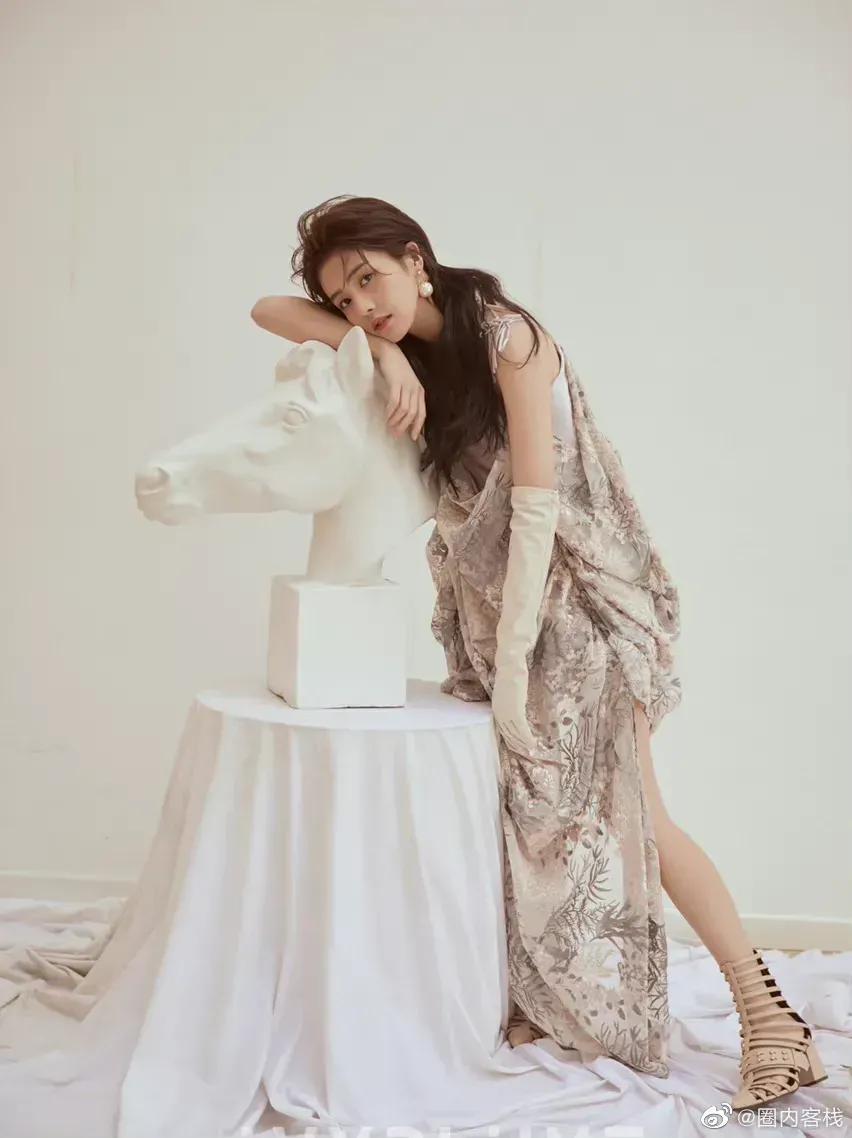 高圆圆、古力娜扎、蔡文静美图大赏，微微一笑很倾城