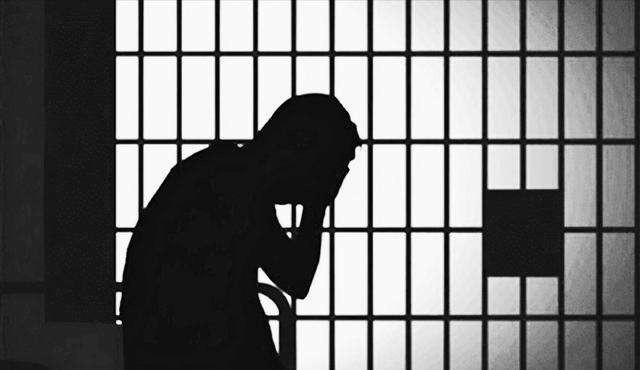 1977年，一女会计贪污4万包养7个情夫，最终被情夫举报枪毙