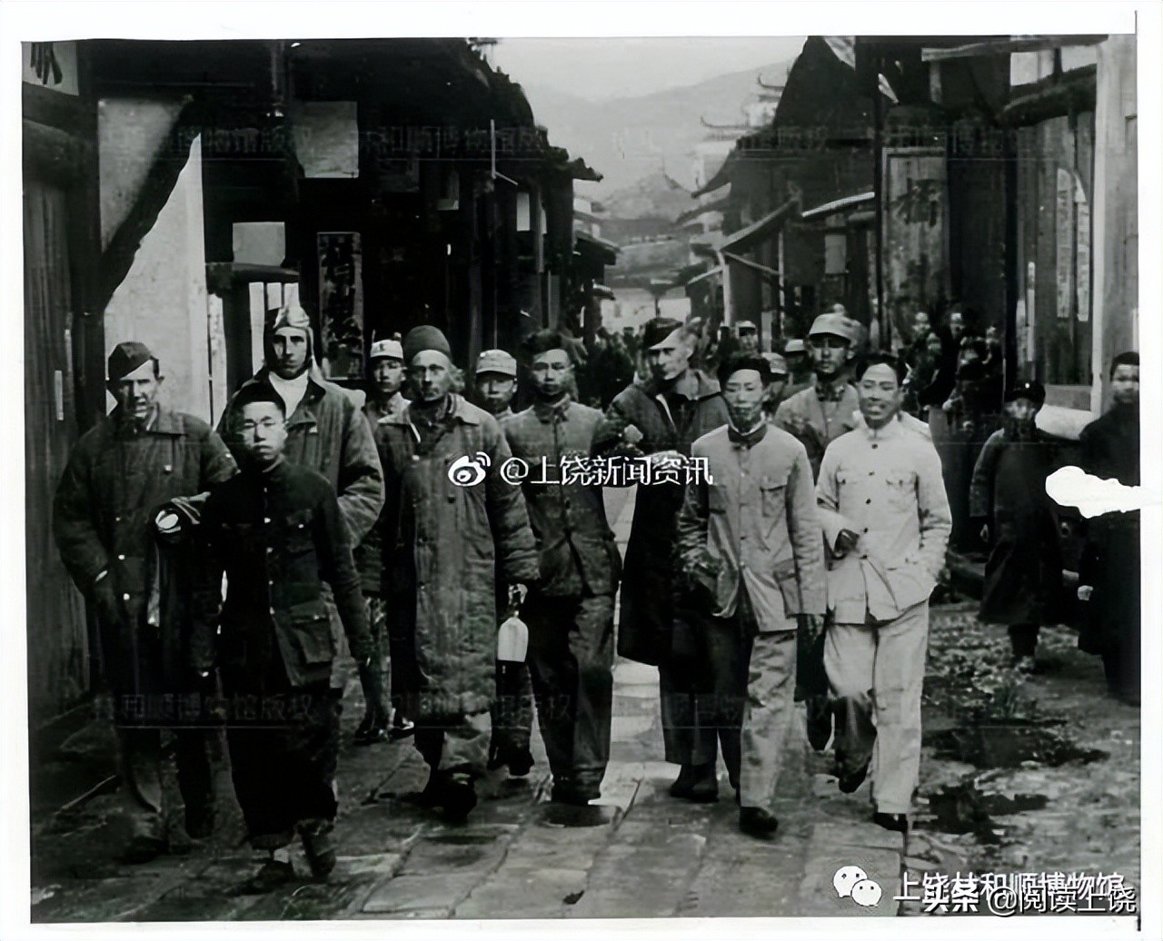 “轰炸东京”飞行员后人三天参观上饶一博物馆 赠《时代》周刊照片