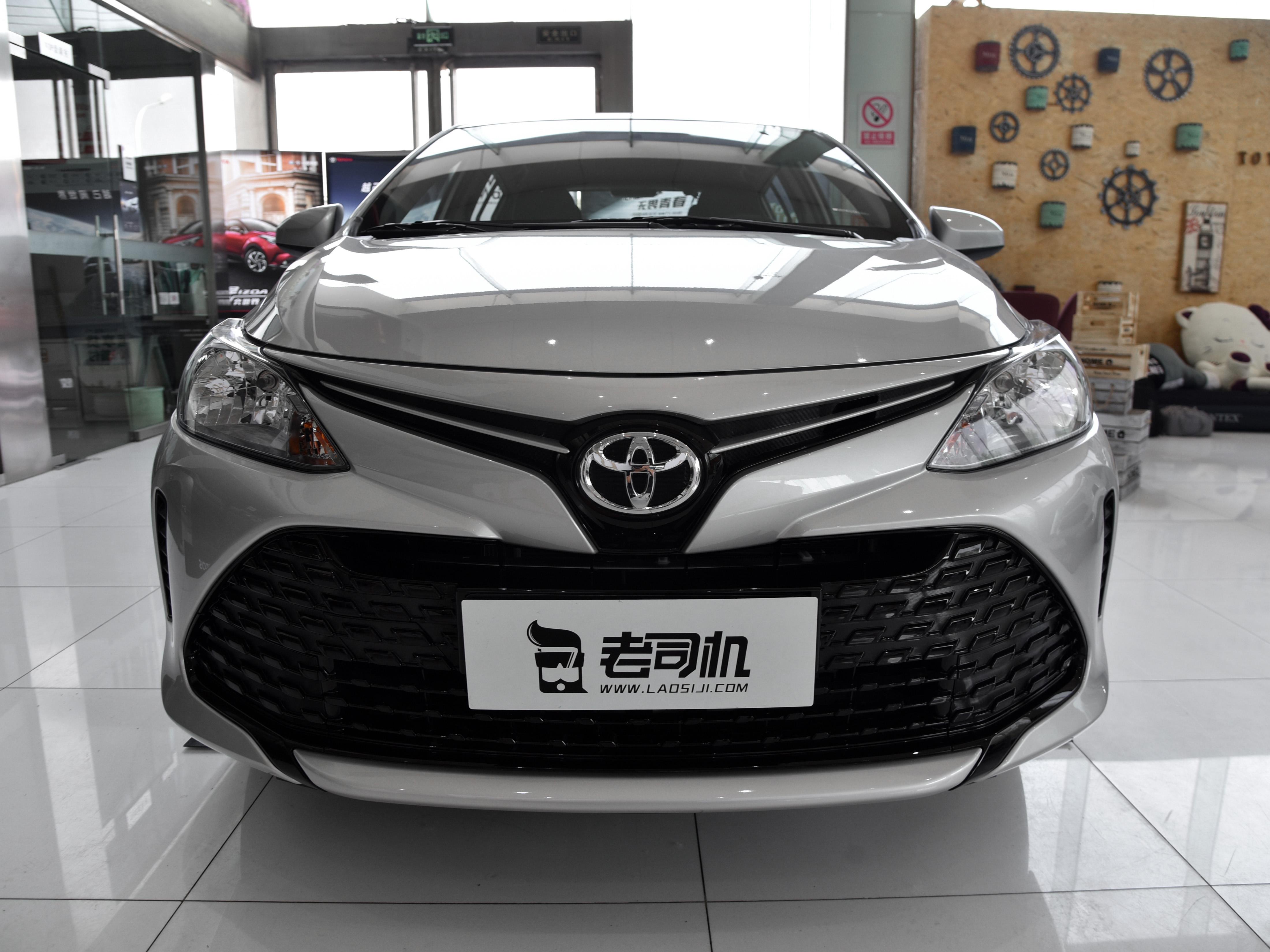 18万丰田开回家,油耗低,家族前脸,实拍威驰fs