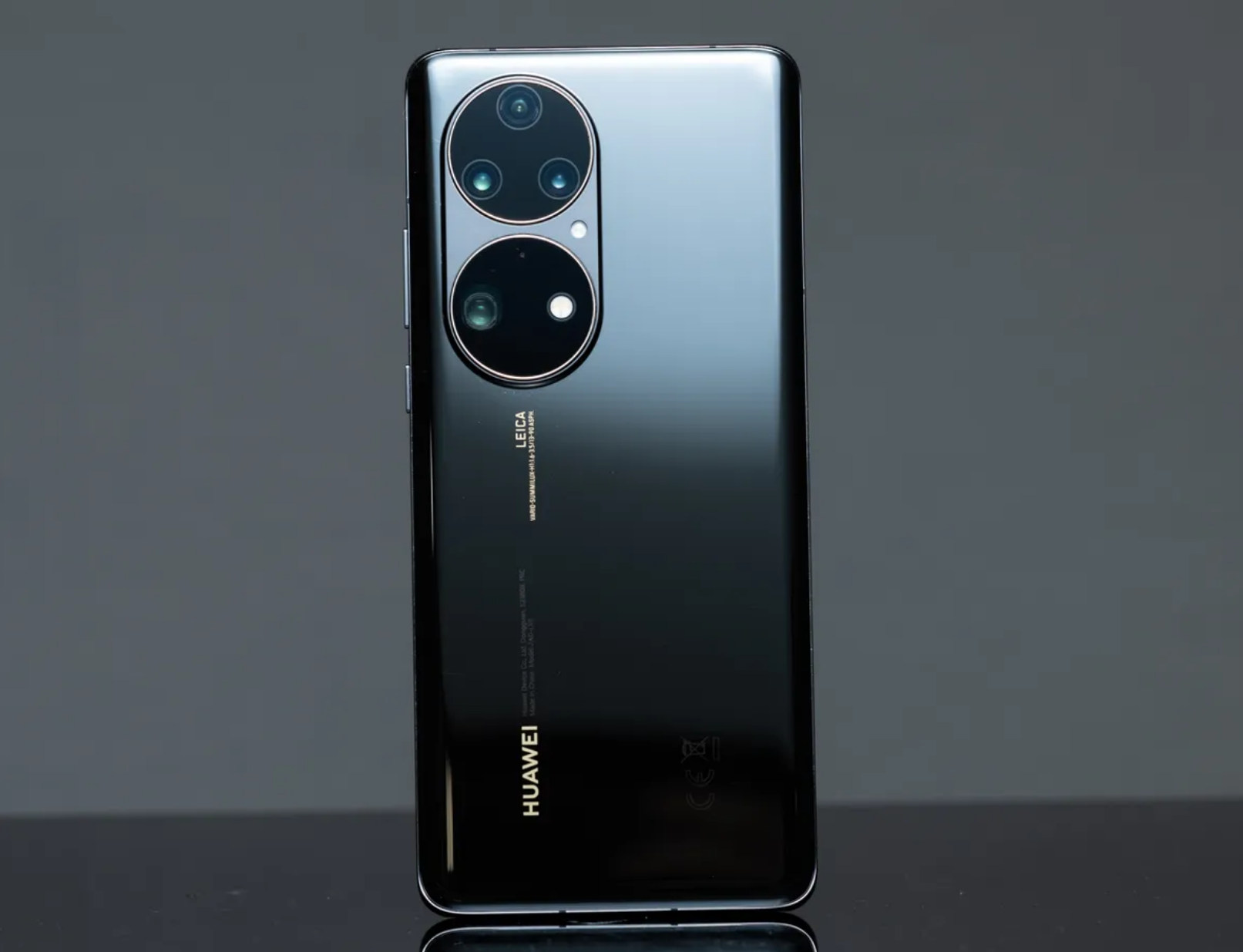 的相机也令人印象深刻,采用 huawei xd optics 和 huawei xd fusion