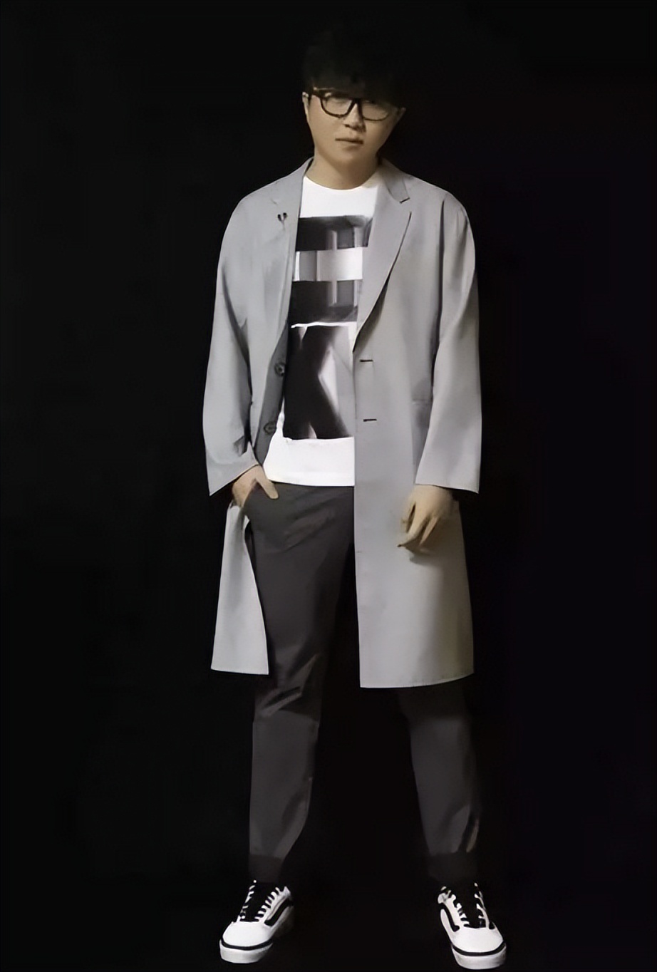 明明有1米8的大高个，但看起来很“矮”的12位男星，个个让人意外