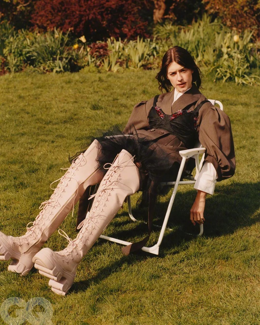 养眼！女神们的杂志大片