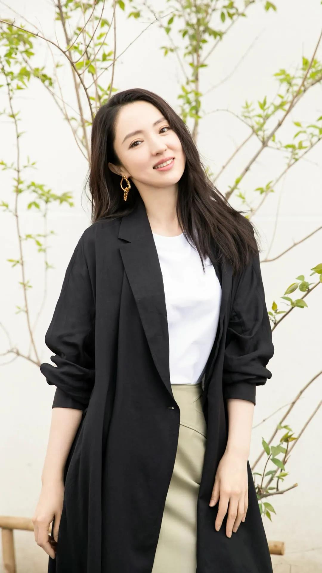 明星美图壁纸：董璇，优雅动人，太好看了