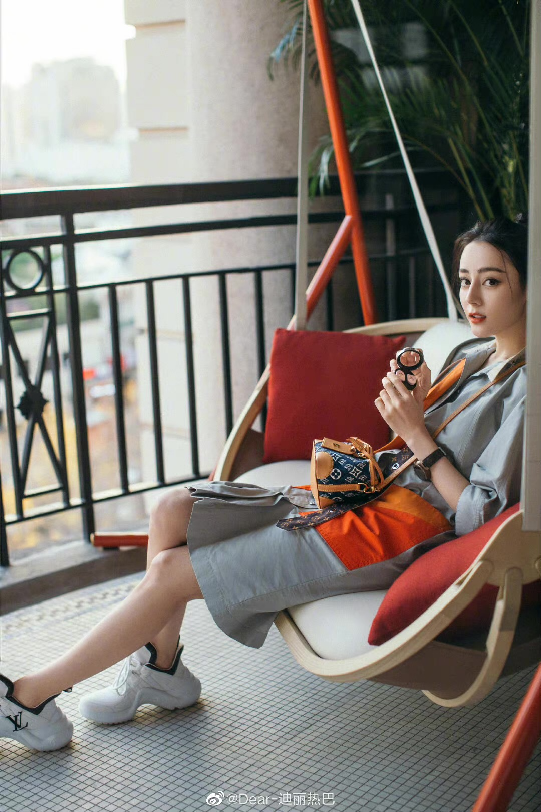 刘亦菲罕见自拍营业？拍得不错下次不准再拍了