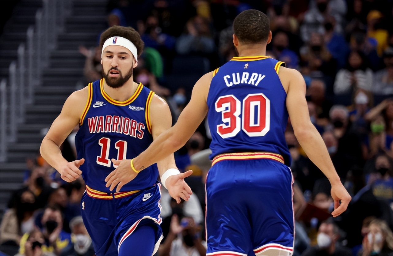 nba历史最强后场双人组诞生,互相成就,一起终老勇士)