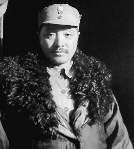 朱德位列十大元帅之首，授衔编号却是004，那么001号究竟给了谁？